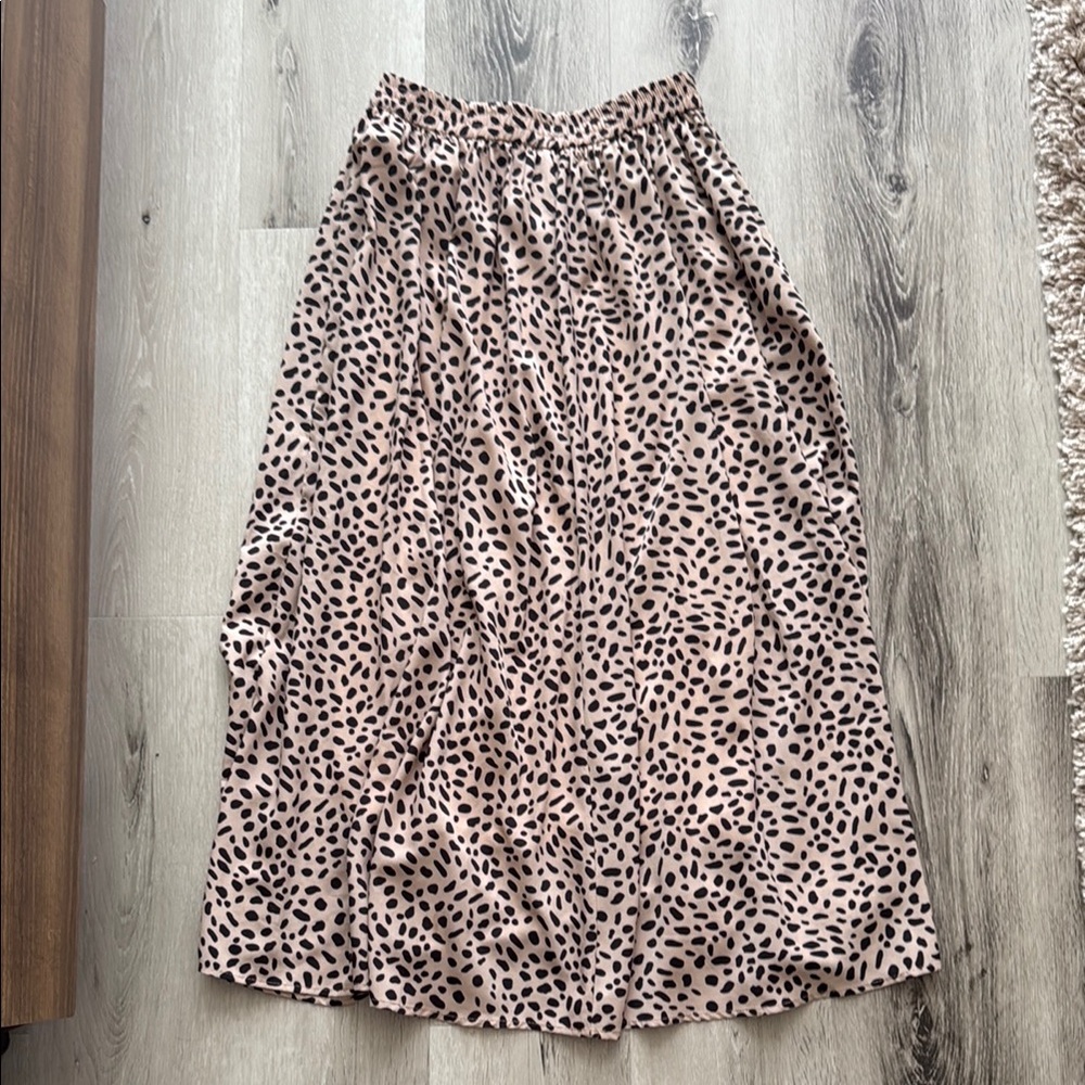 Leopard Print Midi Skirt with Slip (waist 25”, length 34”)
